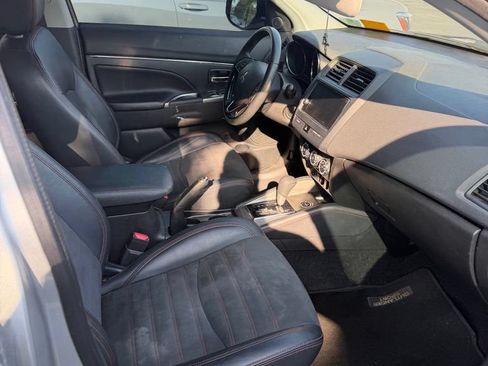 Used 2018 Mitsubishi Outlander Sport SE AWD/4WD image 9