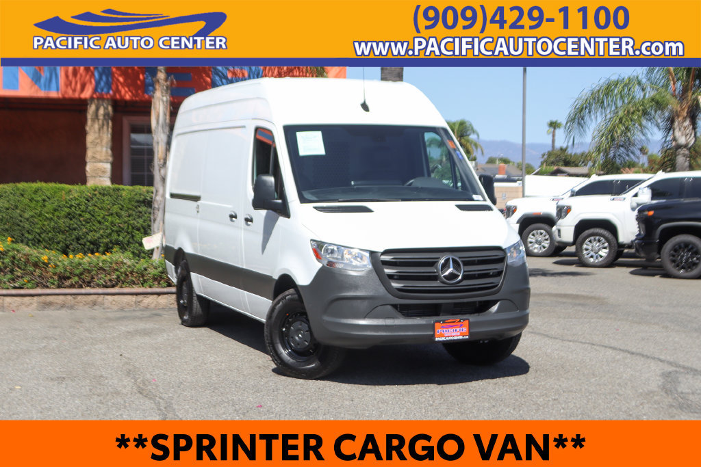 Used 2022 Mercedes-Benz Sprinter 1500 image 1
