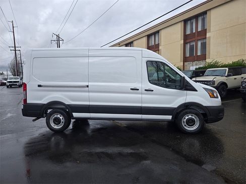 New 2026 Ford Transit 250 Base image 4