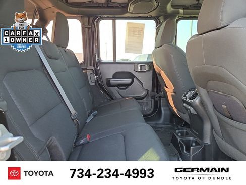 Used 2021 Jeep Wrangler Unlimited Sport image 19