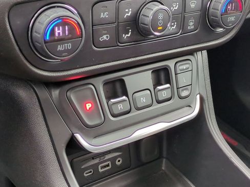 Used 2020 GMC Terrain SLT w/ Preferred Package image 36