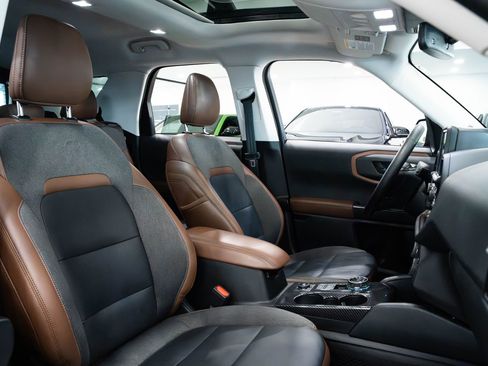 Used 2022 Ford Bronco Sport Outer Banks w/ Tech Package image 25