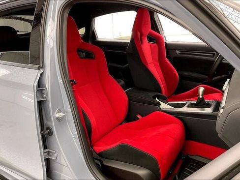 Used 2024 Honda Civic Type R image 7