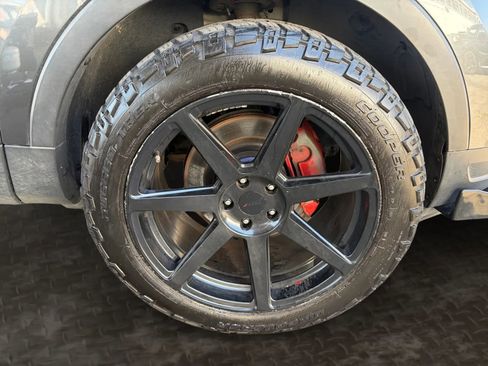 Used 2018 Ford Explorer XLT w/ Equipment Group 202A image 43