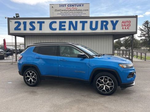 Used 2025 Jeep Compass Limited AWD/4WD image 1
