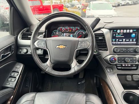 Used 2017 Chevrolet Tahoe LT w/ LT Signature Package image 7