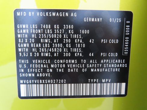 New 2025 Volkswagen ID. Buzz 1st Edition image 30