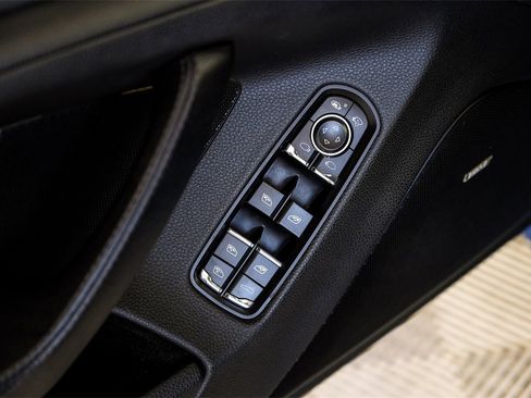 Used 2016 Porsche Panamera Edition w/ Premium Package Plus image 47