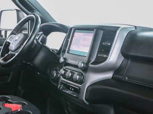 Used 2024 RAM 2500 Big Horn AWD/4WD image 27