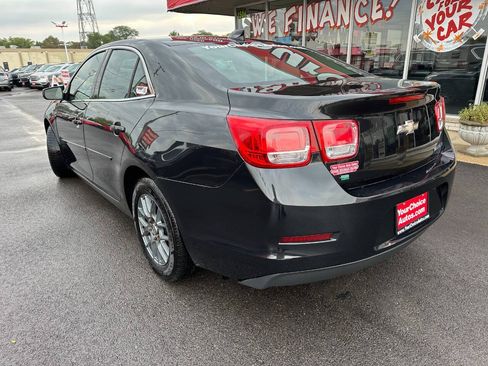Used 2015 Chevrolet Malibu LT FWD image 4