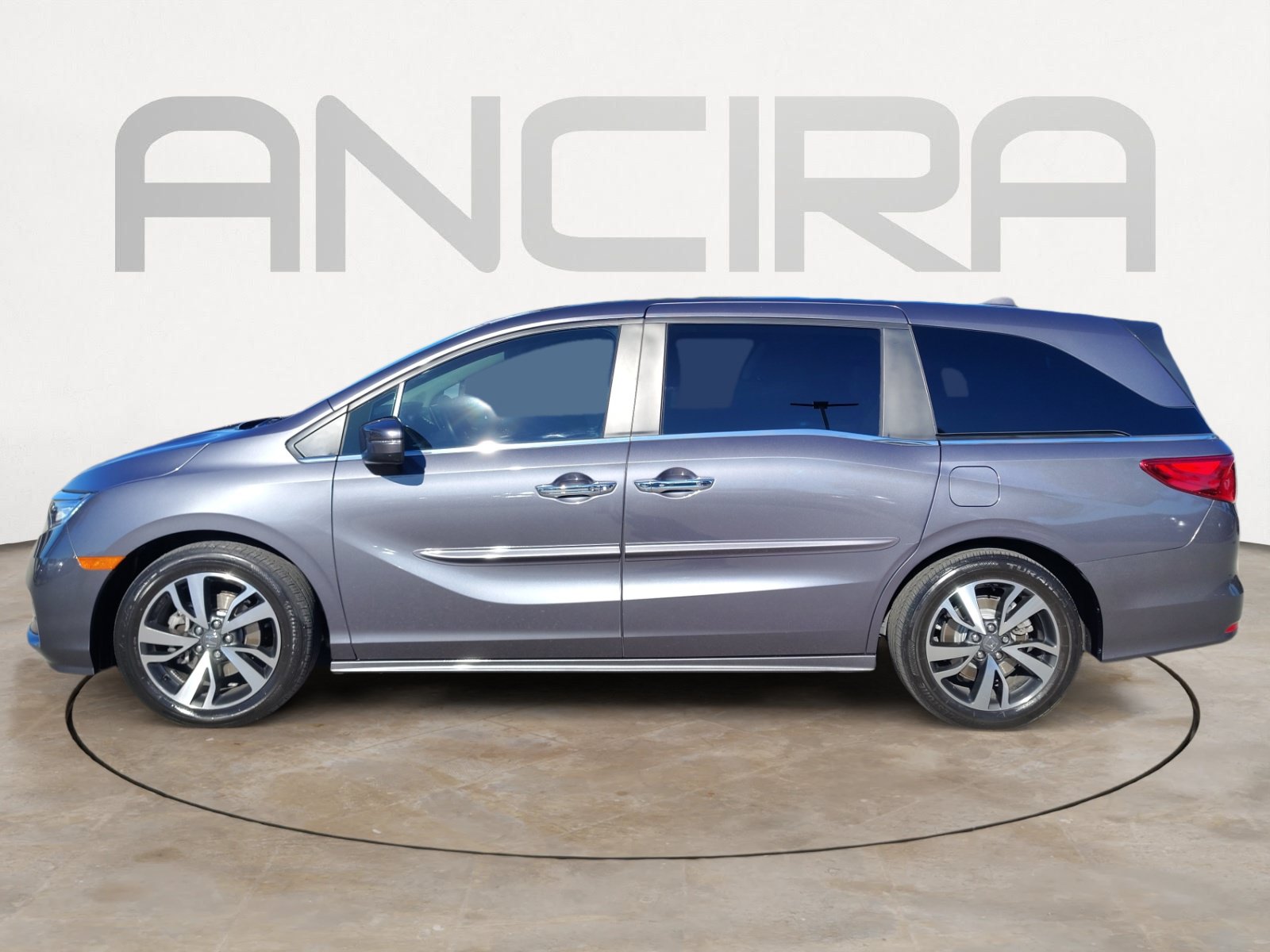 Used 2024 Honda Odyssey Touring image 8