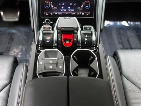 Used 2021 Lamborghini Urus image 9
