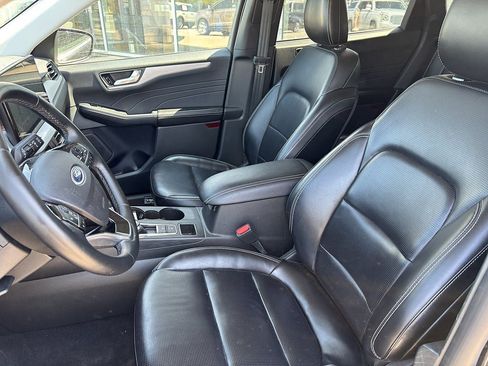 Used 2024 Ford Escape Platinum AWD/4WD image 10