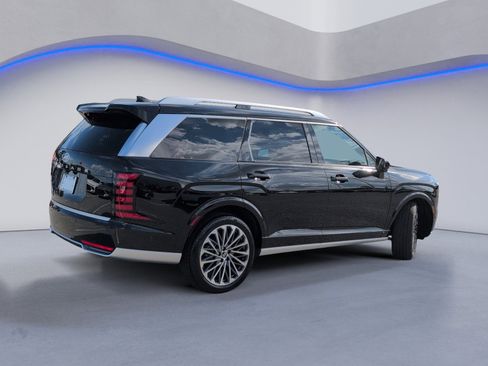 New 2026 Hyundai Palisade Calligraphy FWD image 4