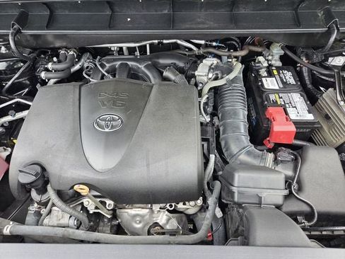 Used 2020 Toyota Highlander Limited FWD image 32