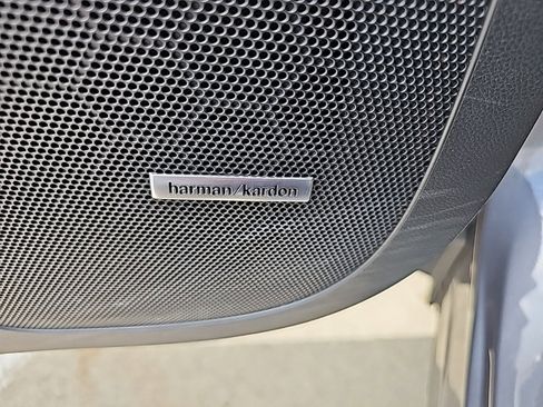 Used 2022 Subaru Ascent Touring image 39