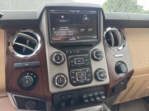 Used 2013 Ford F250 Lariat w/ Chrome Pkg AWD/4WD image 17