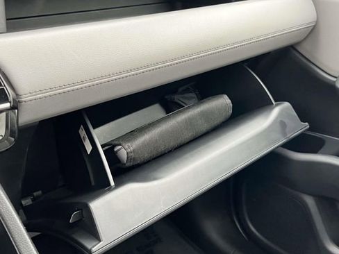 Used 2023 Honda Pilot Touring image 14