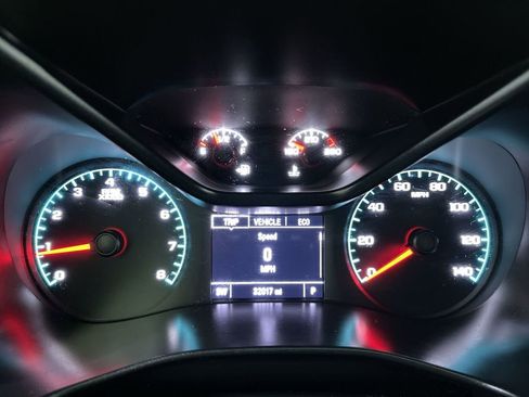 Used 2022 Chevrolet Colorado LT w/ Fleet Safety Package image 19