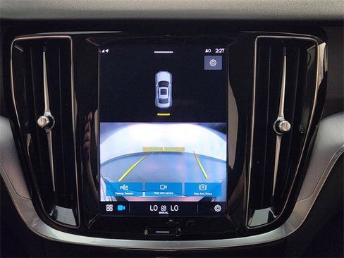 Used 2024 Volvo S60 B5 Core image 18