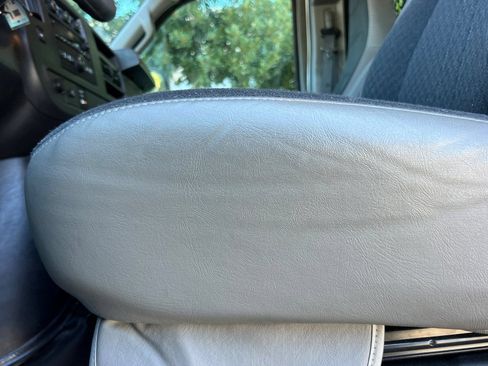 Used 2025 Chevrolet Express 2500 w/ Driver Convenience Package RWD image 13