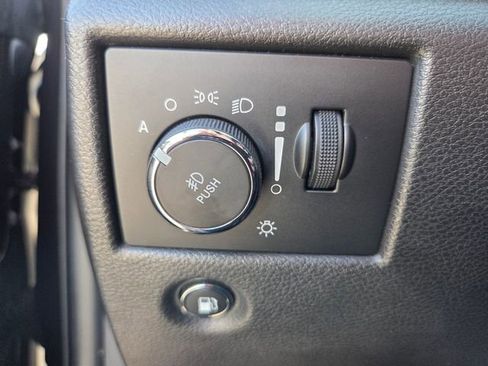 Used 2021 Jeep Grand Cherokee Laredo X image 23