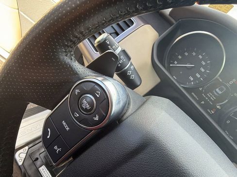 Used 2017 Land Rover Range Rover Sport Supercharged image 30