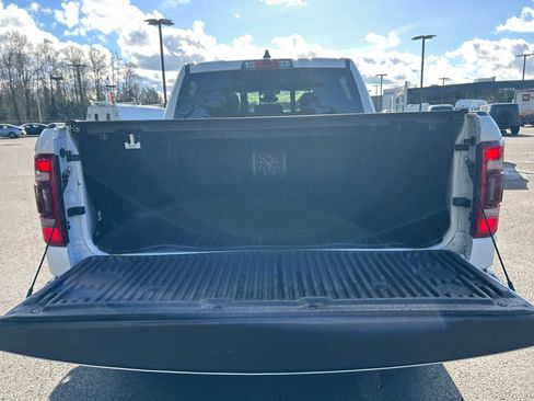 Used 2022 RAM 1500 Big Horn AWD/4WD image 24