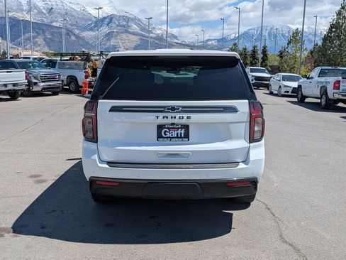 Used 2021 Chevrolet Tahoe Z71 w/ Luxury Package AWD/4WD image 4