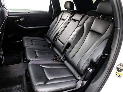 Used 2023 Audi Q7 3.0T Prestige image 9
