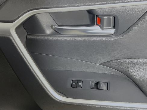 Used 2023 Toyota RAV4 XLE w/ Convenience Package image 32