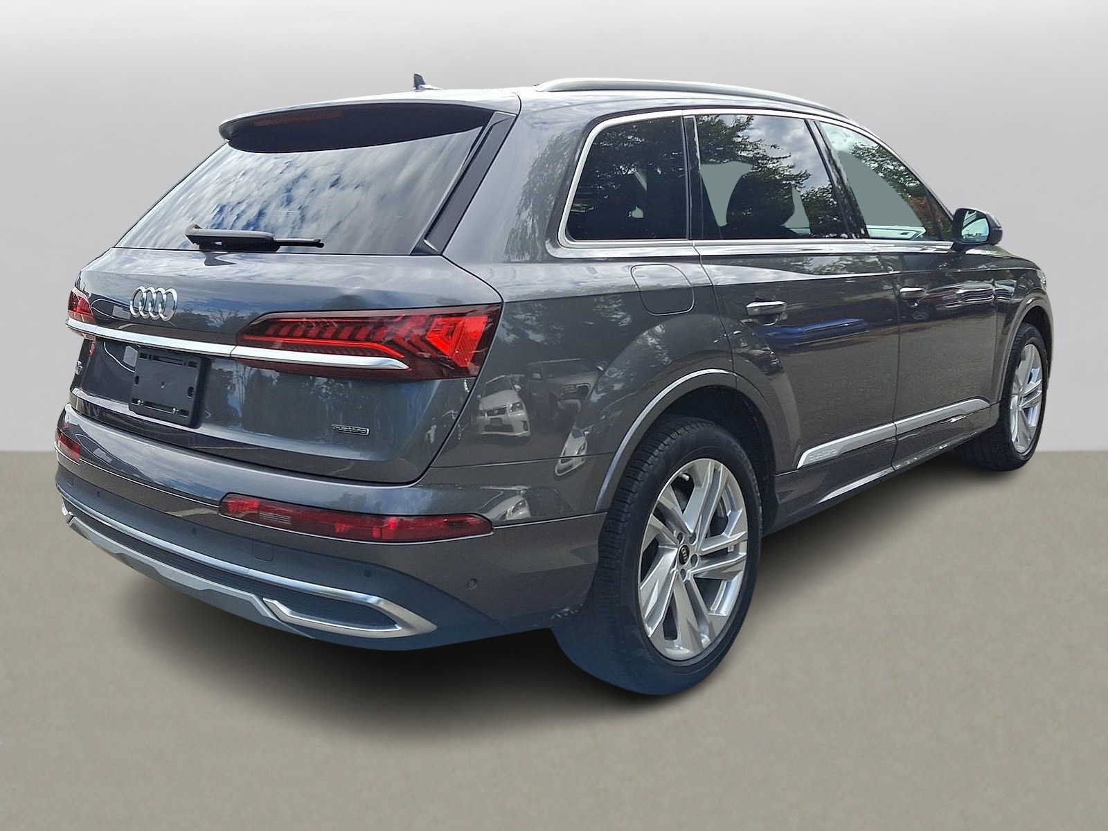 Used 2023 Audi Q7 3.0T Premium AWD/4WD image 31