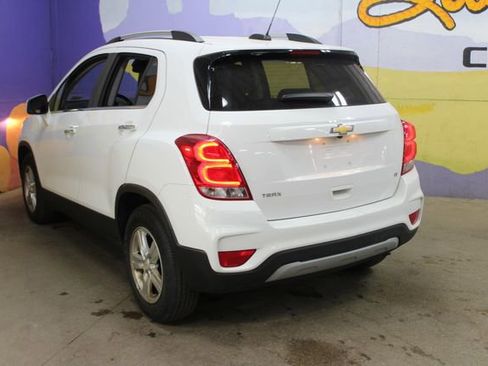 Used 2019 Chevrolet Trax LT w/ LT Convenience Package FWD image 6