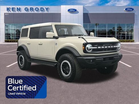 Certified 2025 Ford Bronco Outer Banks w/ Sasquatch Package AWD/4WD image 1