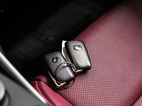 Used 2019 Lexus IS 300 image 61