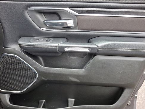 Used 2024 RAM 1500 Laramie image 10