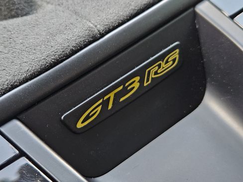 Certified 2025 Porsche 911 GT3 RS RWD image 15