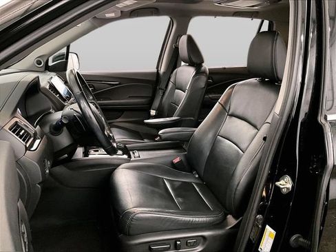 Used 2020 Honda Pilot Touring image 25