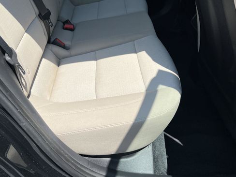 Used 2018 Hyundai Elantra SEL FWD image 21