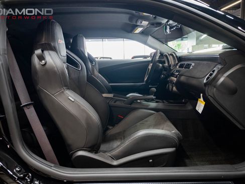 Used 2015 Chevrolet Camaro Z/28 RWD image 88