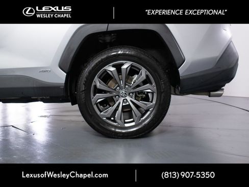 Used 2022 Toyota RAV4 XLE Premium AWD/4WD image 11