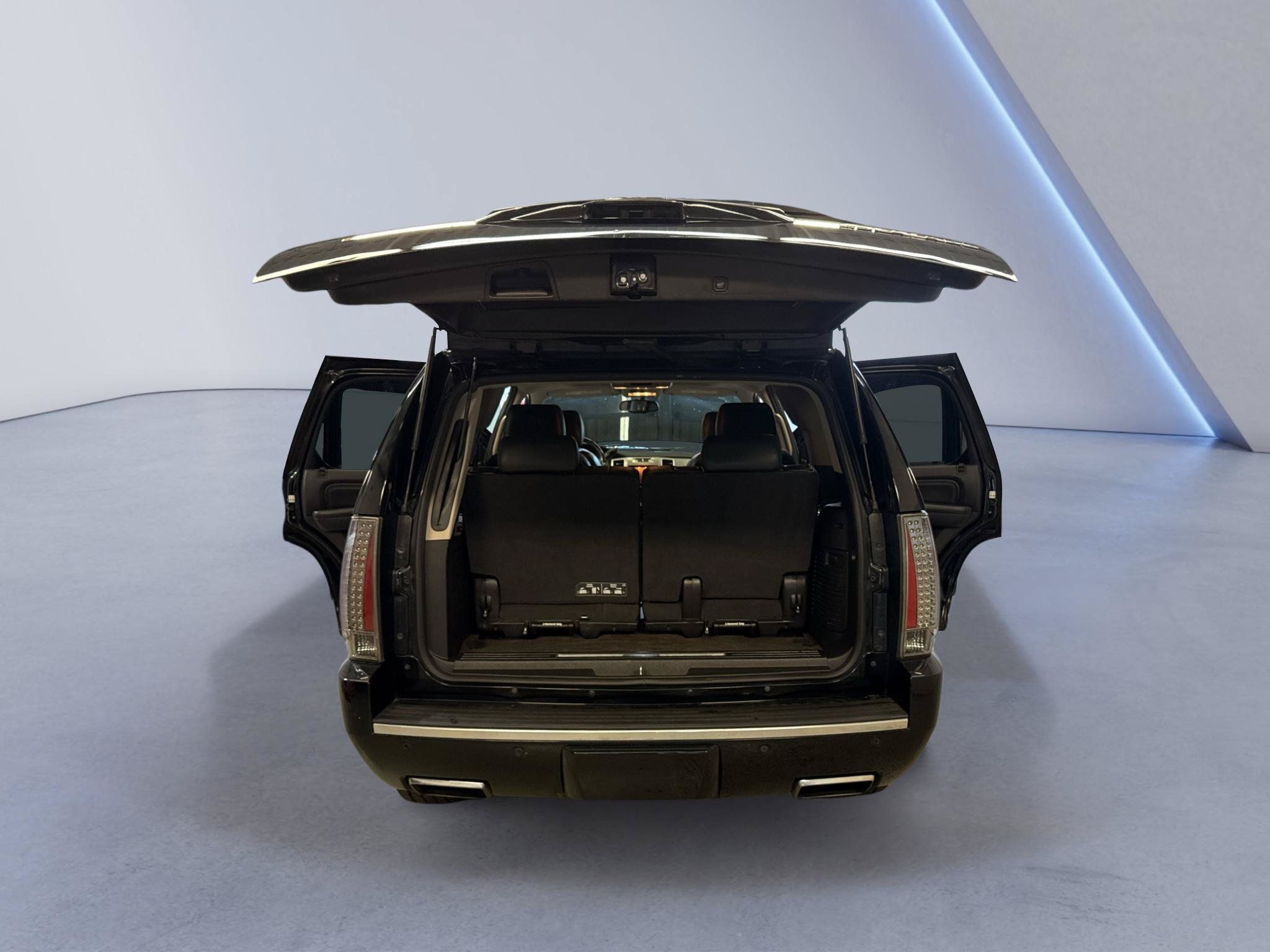 Used 2014 Cadillac Escalade Premium AWD/4WD image 13