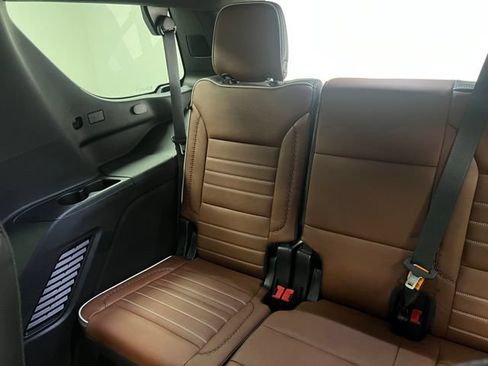 Used 2024 GMC Yukon Denali Ultimate AWD/4WD image 48