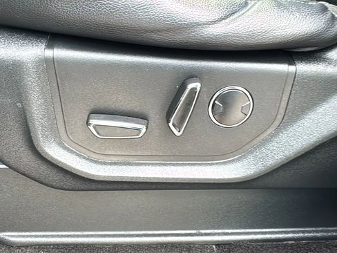 Used 2018 Ford Expedition Max Limited image 21