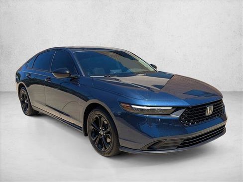 Used 2025 Honda Accord SE image 3