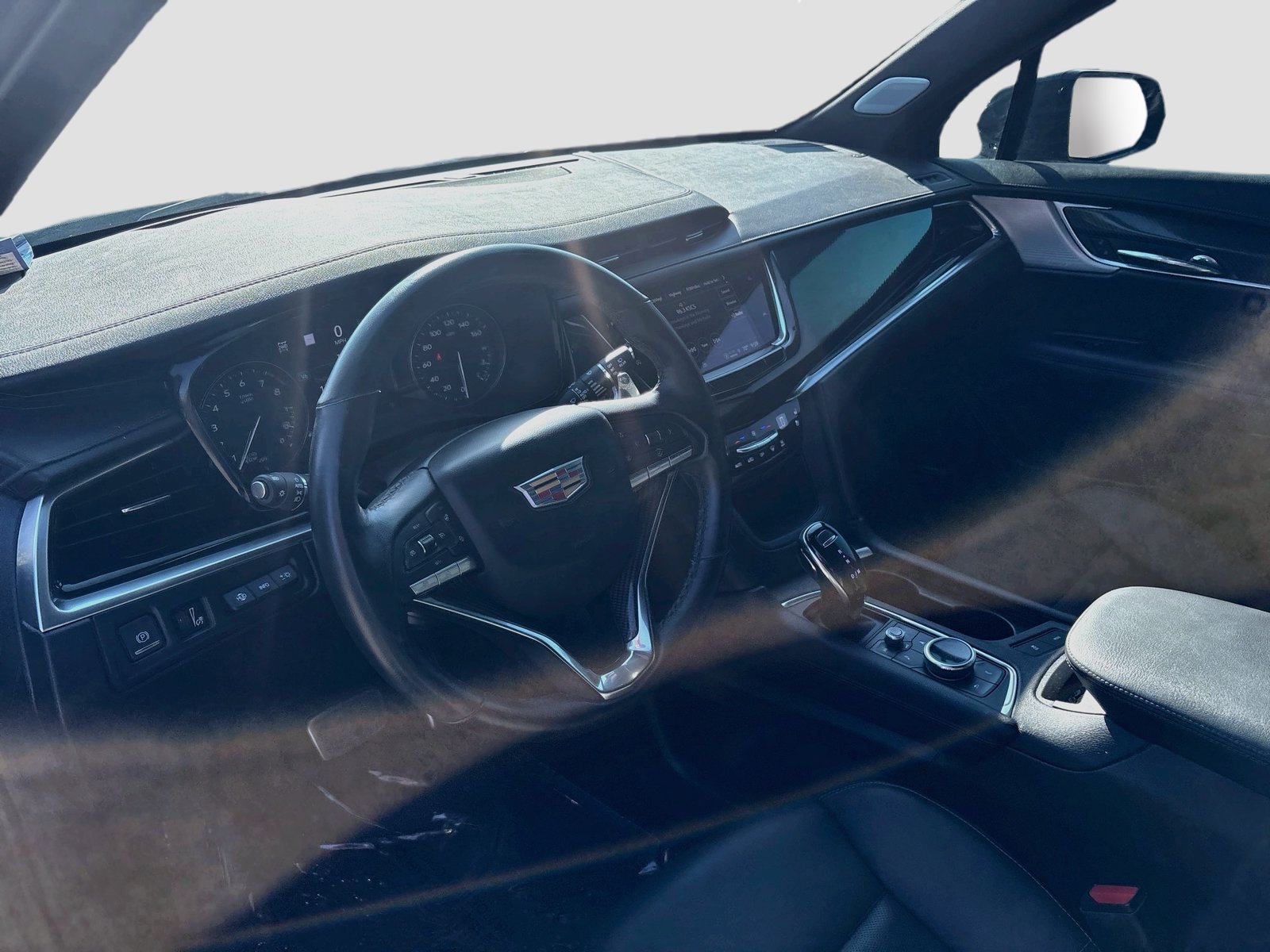 Used 2025 Cadillac XT6 Sport w/ Technology Package AWD/4WD image 9