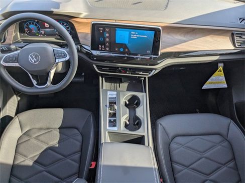 New 2026 Volkswagen Atlas SE image 18