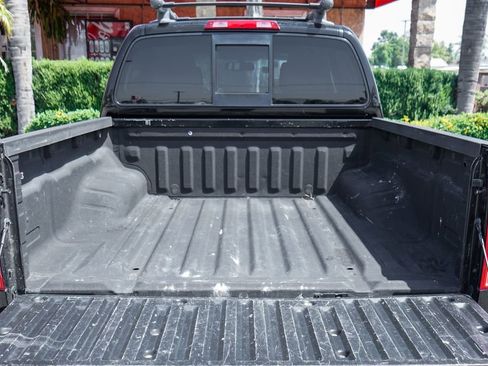 Used 2018 Nissan Frontier PRO-4X w/ Pro-4x Luxury Package AWD/4WD image 8