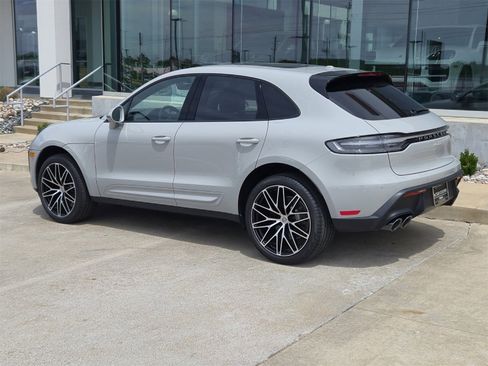 New 2025 Porsche Macan image 3