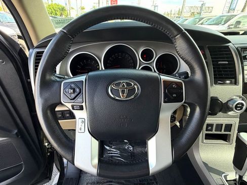 Used 2017 Toyota Sequoia Limited w/ Safety & Convenience Package image 20